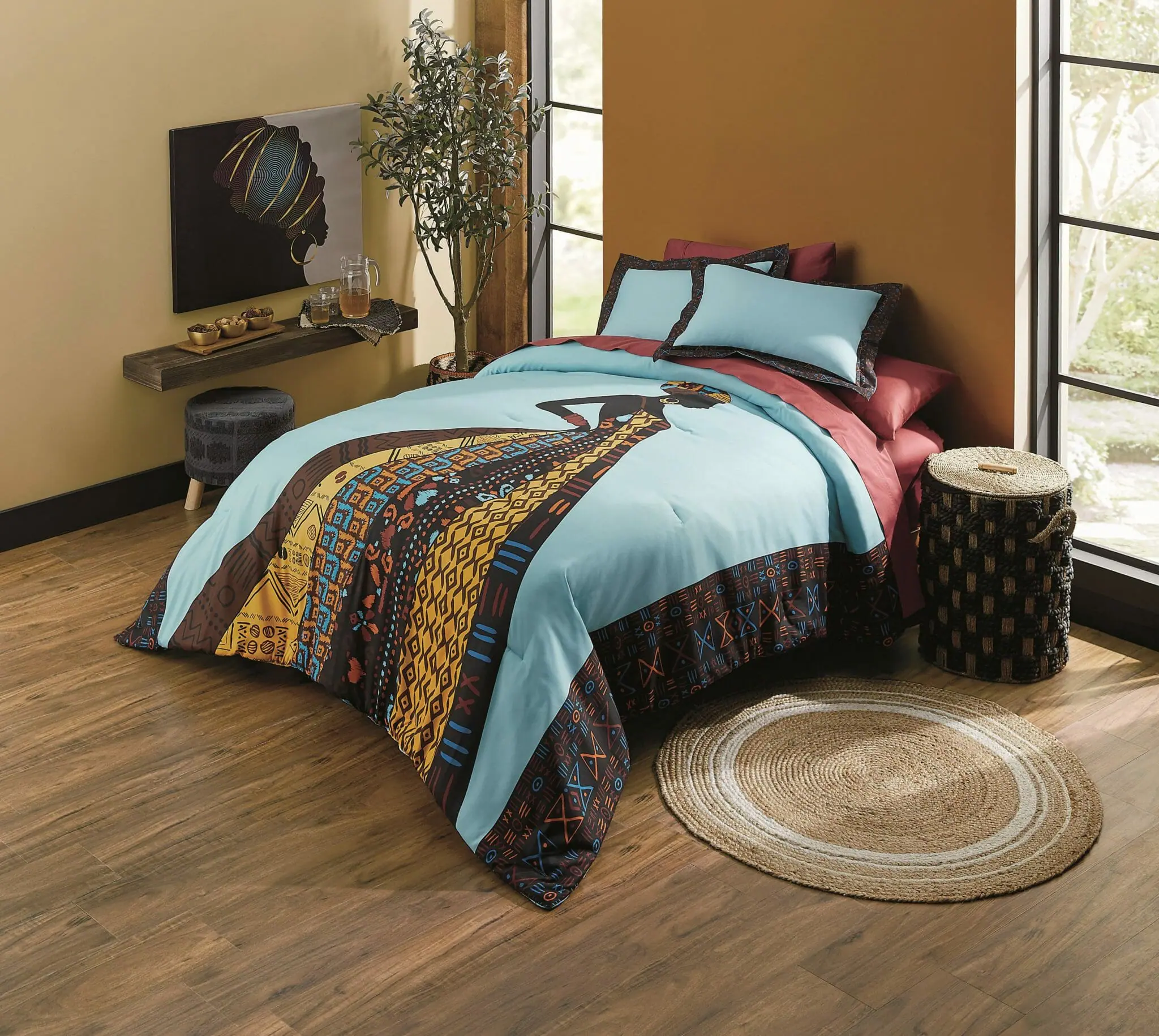 Guest Room with various décor items