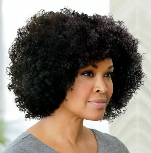 Ashro model wearing Vivica Fox Abegail wig
