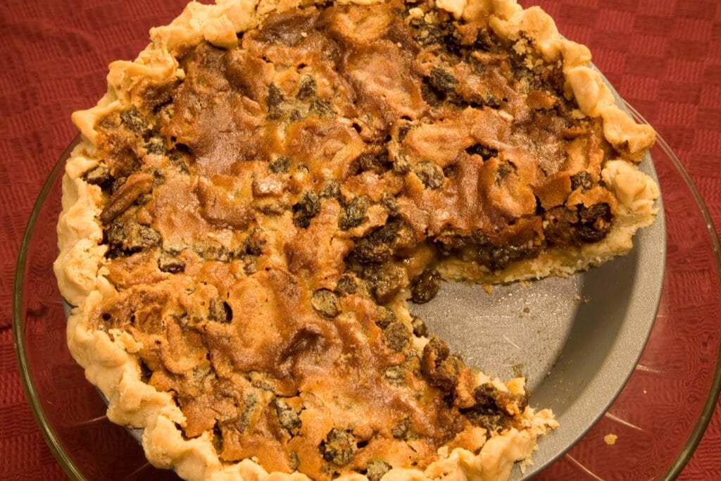 ANGELINES-RAISIN-PECAN-PIE